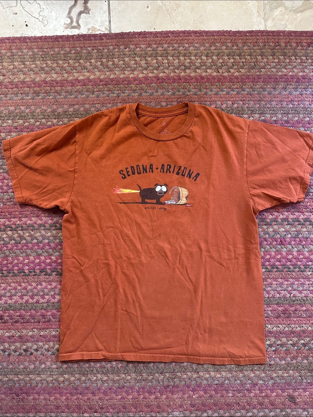 Sedona Arizona Burnt Orange chili dog tourist Graphic T-Shirt